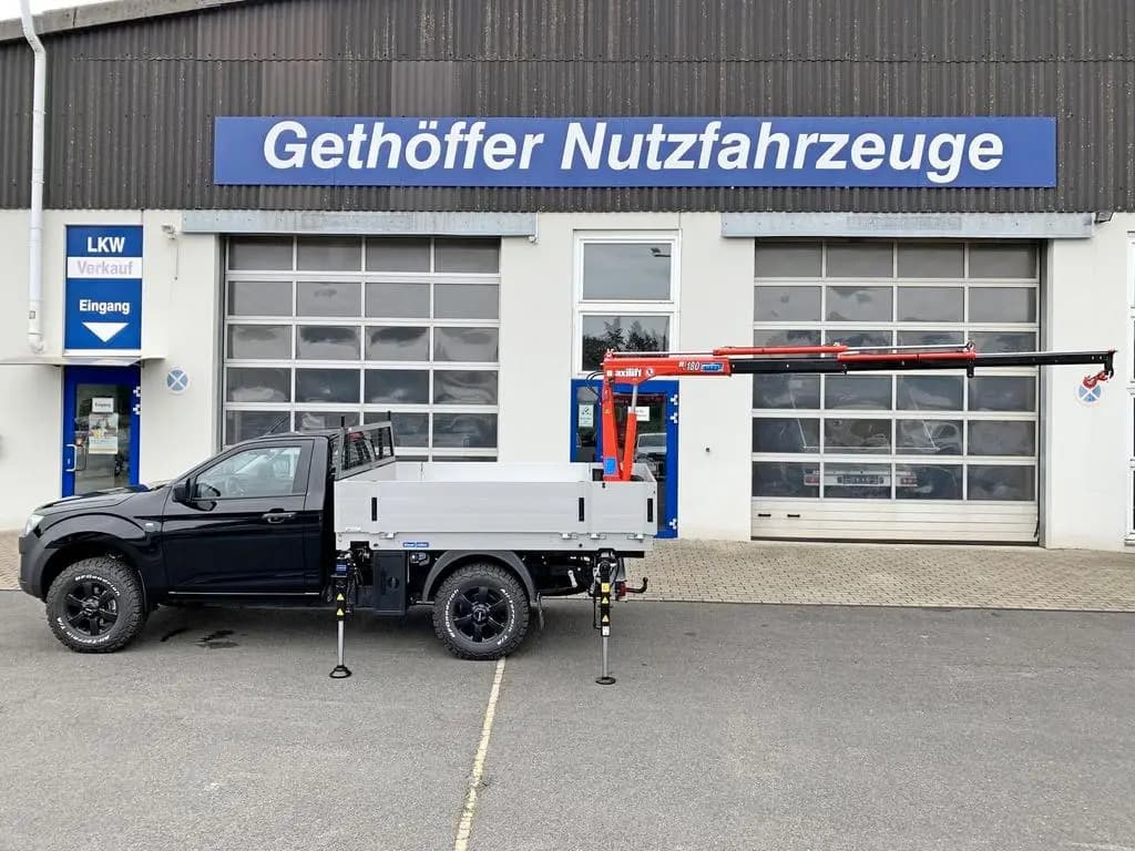 Main__Slider__Photo:Isuzu D-Max Single Cab 4x4 L + Kran +Pritsche null-0