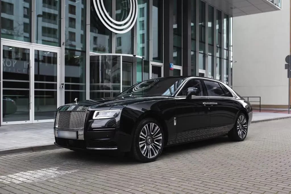 Main__Slider__Photo:Rolls-Royce Ghost EWB Bespoke, High spec, Warranty 09/2021-0