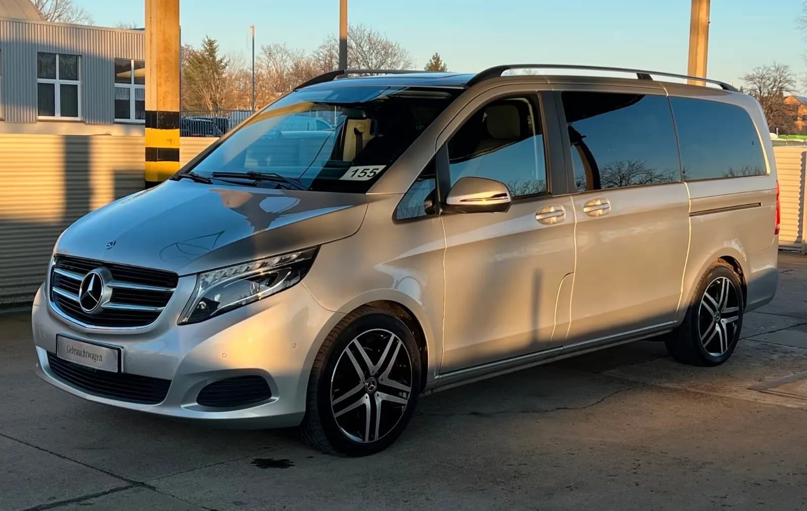 Main__Slider__Photo:Mercedes-Benz V-Class 250 01/2019-0