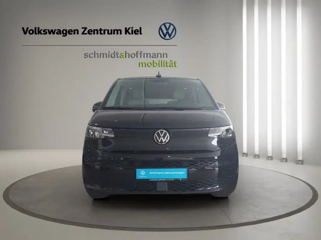 Main__Slider__Photo:Volkswagen T7 Multivan T1.5 Multivan TSI 04/2023-1