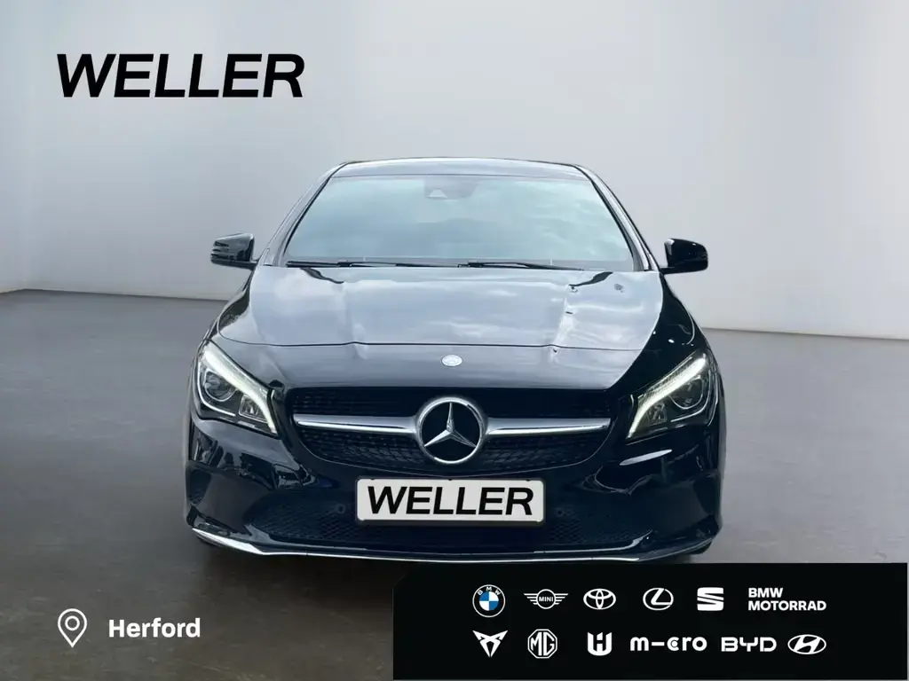 Main__Slider__Photo:Mercedes-Benz CLA 200 Shooting Brake 7G-DCT Urban *LED*Pano*SH 01/2017-1