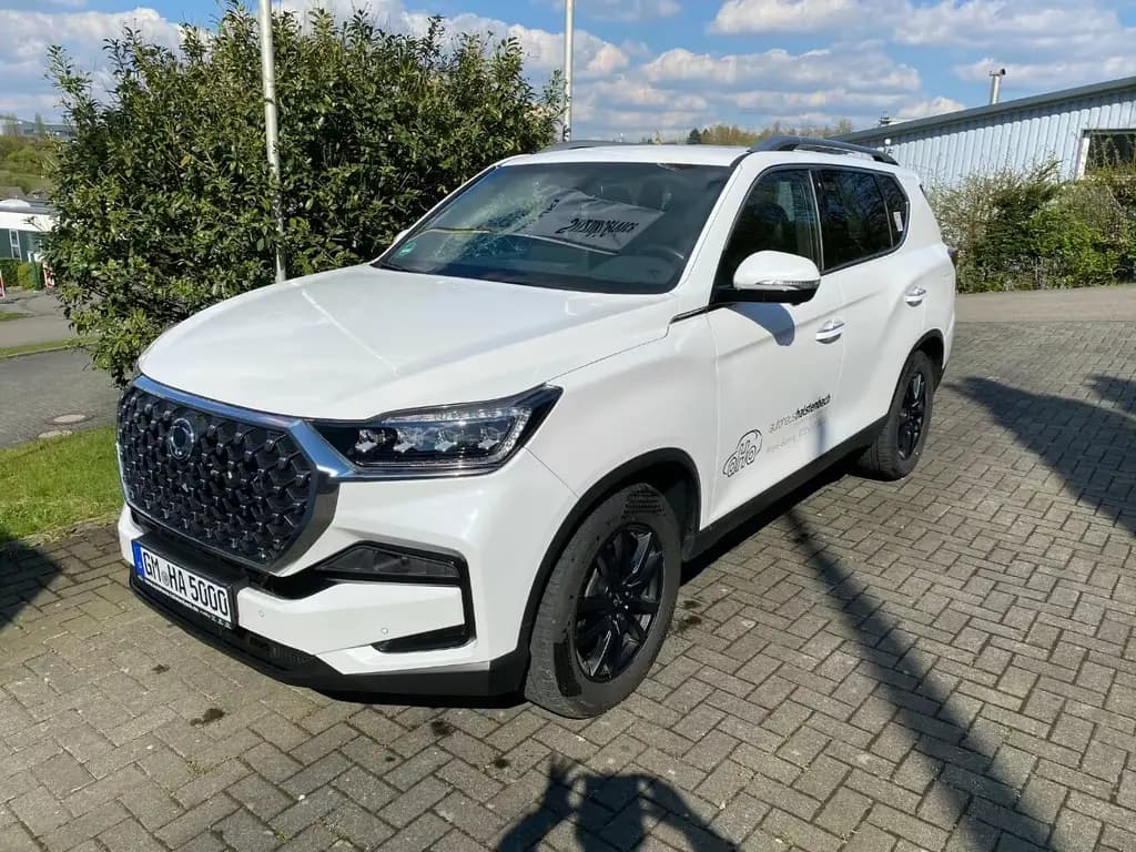 Main__Slider__Photo:Ssangyong REXTON Sapphire 4x4*RFK*AT*SD*NAVI 03/2024-0