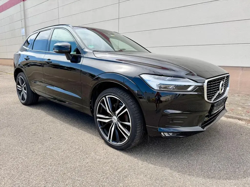 Main__Slider__Photo:Volvo XC60 D4 R-Design Aut. - STANDHZ.+RADAR+DAB+21" 02/2020-1