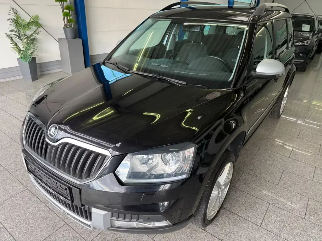 Main__Slider__Photo:Skoda Yeti 1.4 TSI*AUTOM*ADVENT*BI-XN*CAM*TEMP*AHK*PDC 03/2015-1