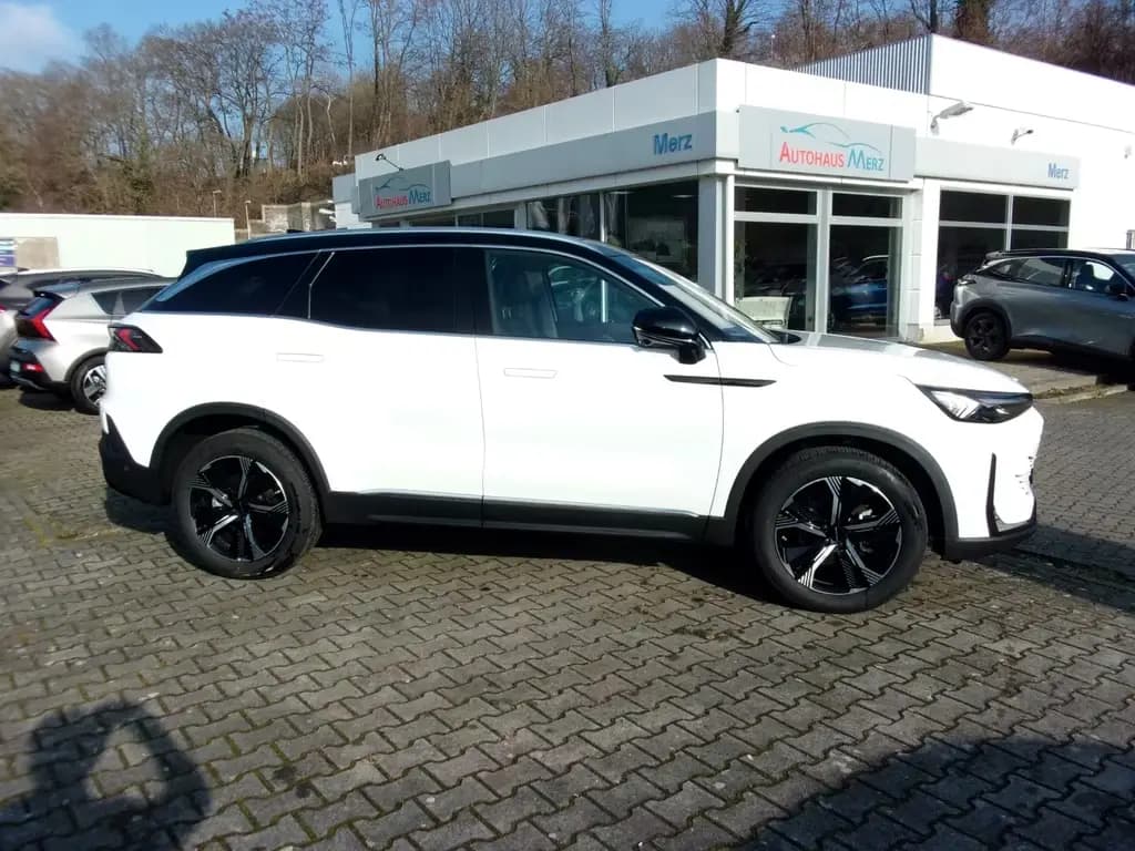 Main__Slider__Photo:BAIC Beijing X75 null-0