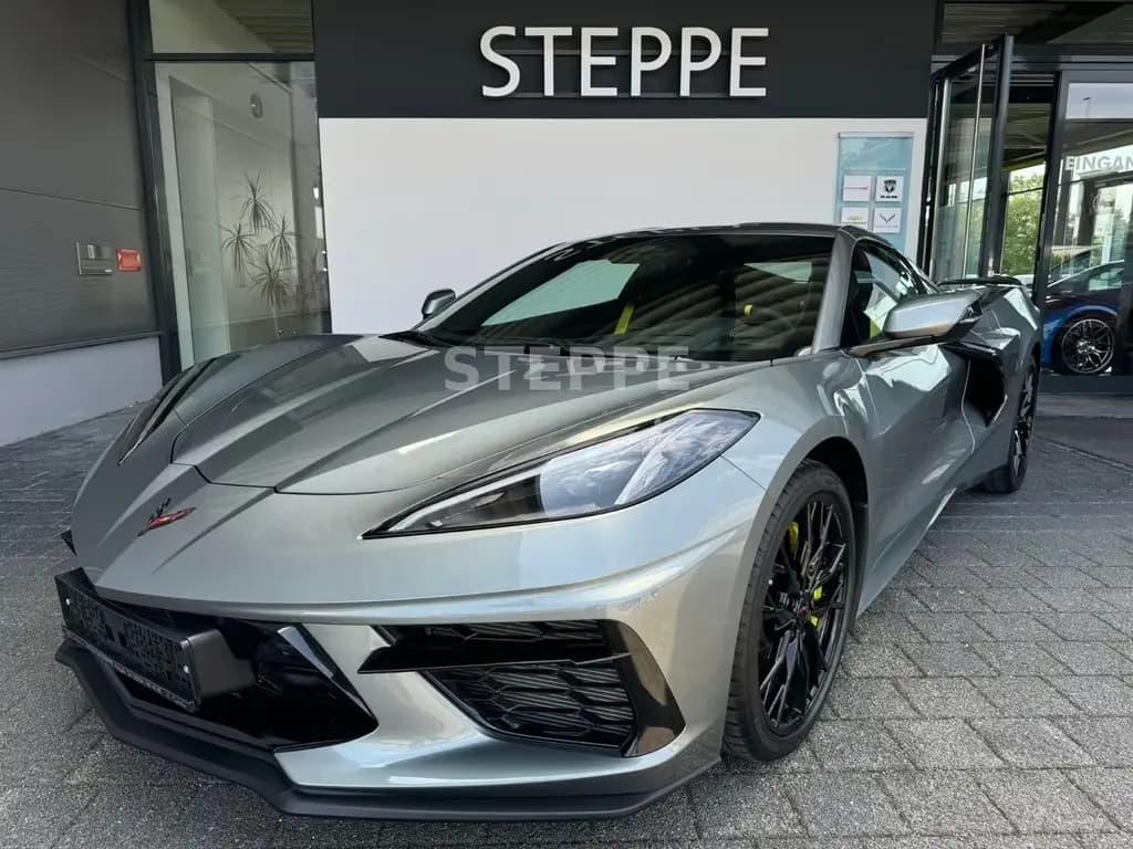 Main__Slider__Photo:Corvette C8 Stingray Coupe 6,2 V8 3LT Europamodell STEPPE 08/2025-0