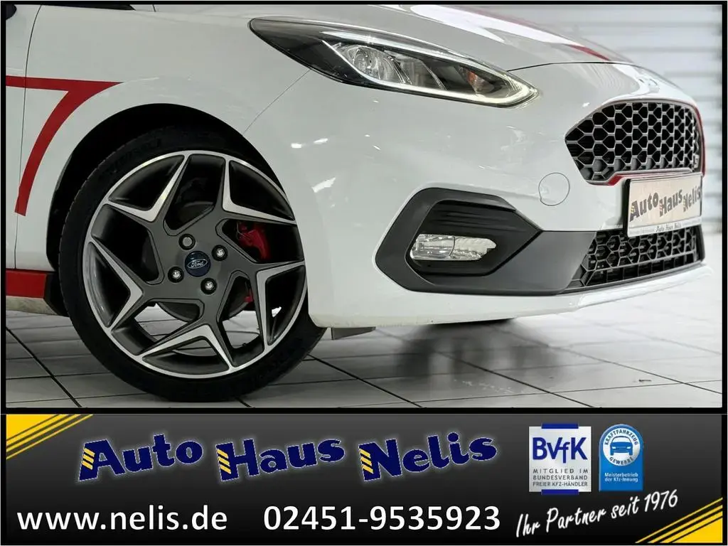 Main__Slider__Photo:Ford Fiesta ST 1,5 EcoBoost R-Cam DAB Panorama Assist 06/2019-1