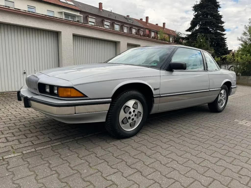 Main__Slider__Photo:Buick Regal Echte 112Tkm-Coupe-H.Kennzeichen 07/1990-0