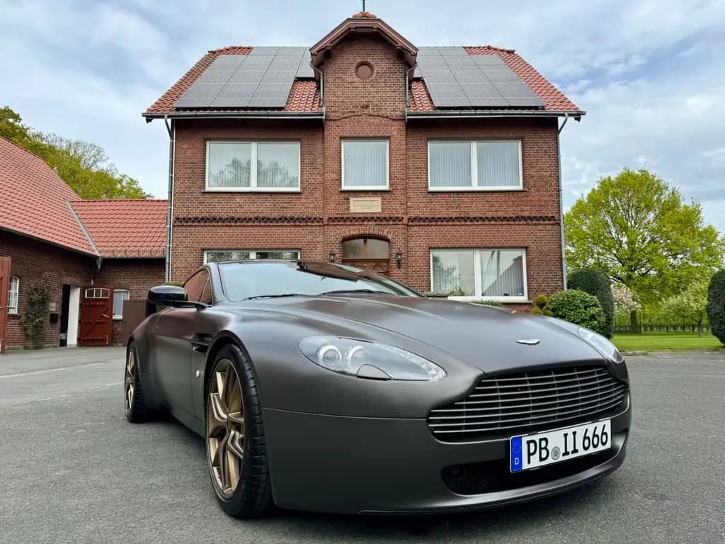 Main__Slider__Photo:Aston Martin V8 Vantage 4.3l *Handschalter* 01/2006-0