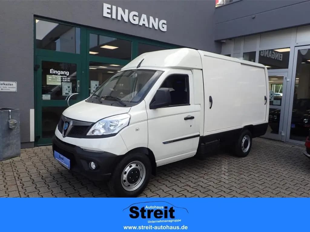 Main__Slider__Photo:Piaggio Porter NP6 Singlewheel LPG Kastenaufbau 3,07m Ra 05/2023-0