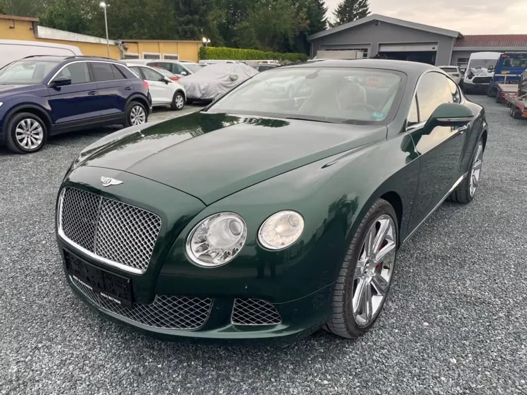 Main__Slider__Photo:Bentley Continental GT W12 Mulliner Navi Radar Leder 21 12/2011-0