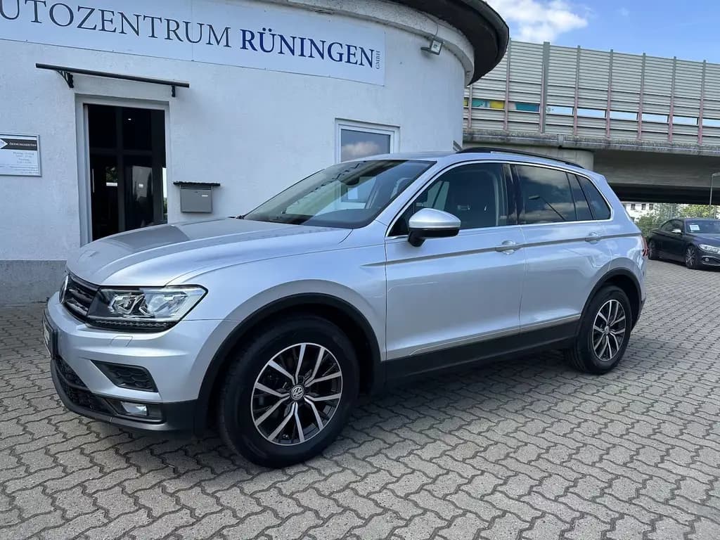 Main__Slider__Photo:Volkswagen Tiguan Comfortline BMTStartStop*Pano*Digit.Tacho 02/2020-0