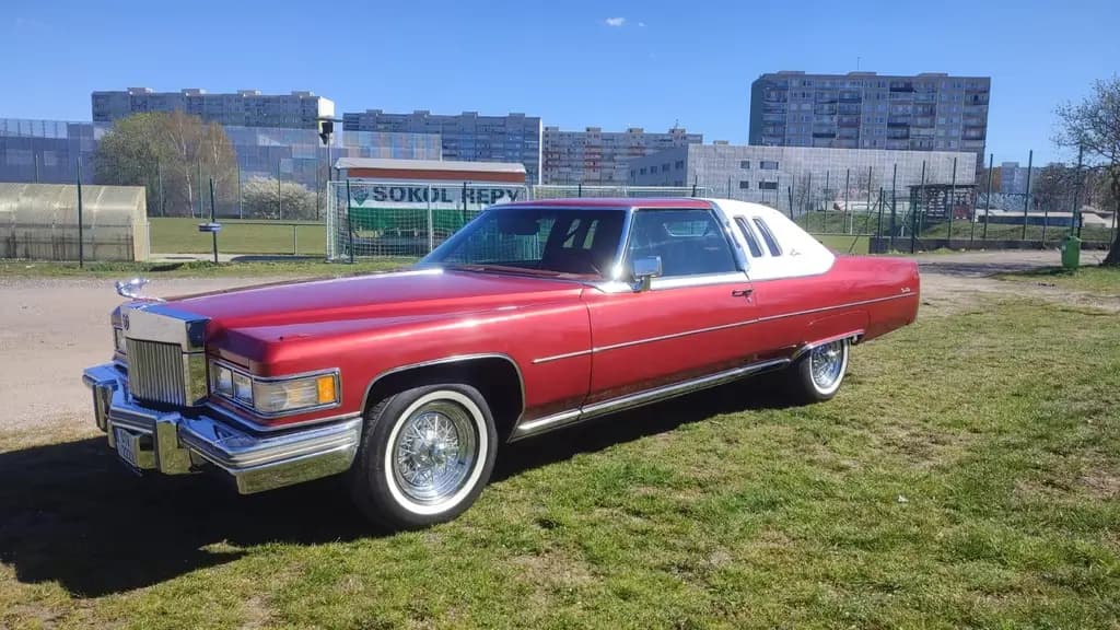 Main__Slider__Photo:Cadillac Deville elDeora 06/1976-0