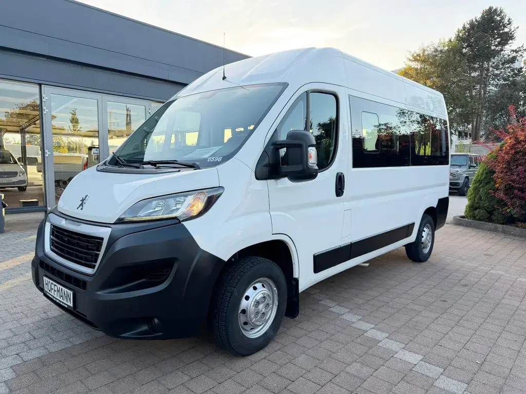Main__Slider__Photo:Peugeot Boxer Kombi 333 L2H2 Active Blue-HDi 130 9-Sitze 07/2018-1
