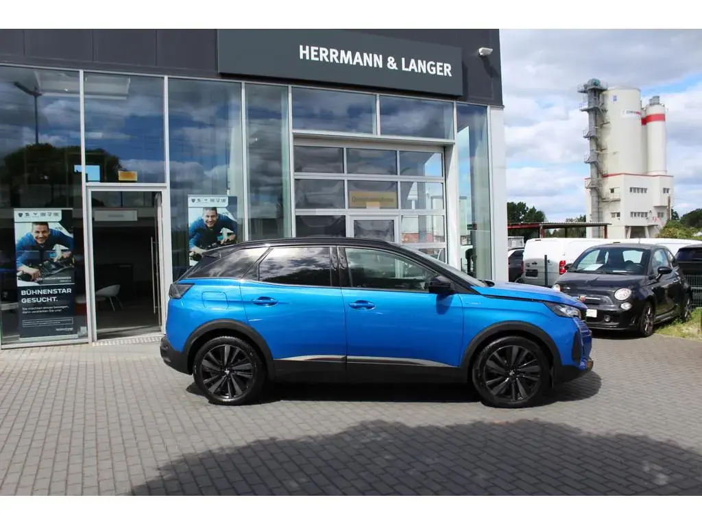 Main__Slider__Photo:Peugeot 3008 GT PHEV 300PS Panoramadach AHK ACC LED PANO 12/2021-1