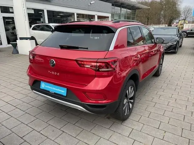 Main__Slider__Photo:Volkswagen T-Roc Move 1.5 TSI Navi digitales Cockpit LED Ap 05/2023-1