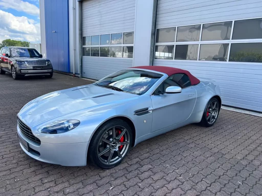 Main__Slider__Photo:Aston Martin V8 Vantage ROADSTAR 4.3L SPORTSHIFT/LEATHER RED 07/2007-0