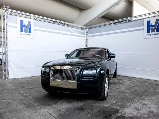 Main__Slider__Photo:Rolls-Royce Ghost 01/2011-0