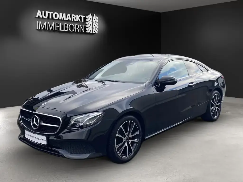 Main__Slider__Photo:Mercedes-Benz E-Class Coupe Night*HUD*Wides*Multibeam*Comand*TW 05/2020-1