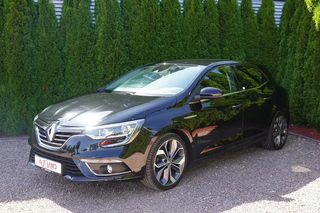 Main__Slider__Photo:Renault Megane 1.2 TCe Intens Navi Klimaaut. Keyless-Go 05/2018-1