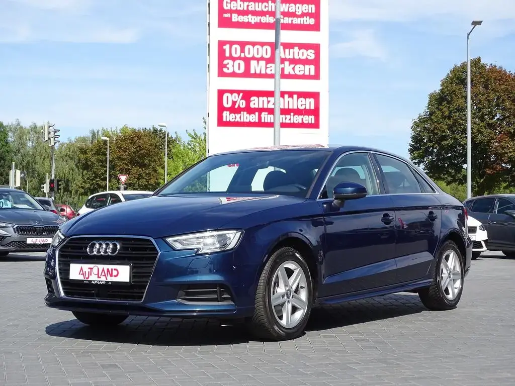 Main__Slider__Photo:Audi A3 35 1.5 TFSI Bi-Xenon AHK PDC ACC 12/2019-1