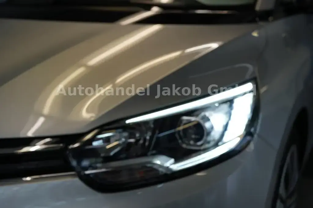 Main__Slider__Photo:Renault Grand Scenic 7-Sitzer | TÜV & Service neu 07/2021-1