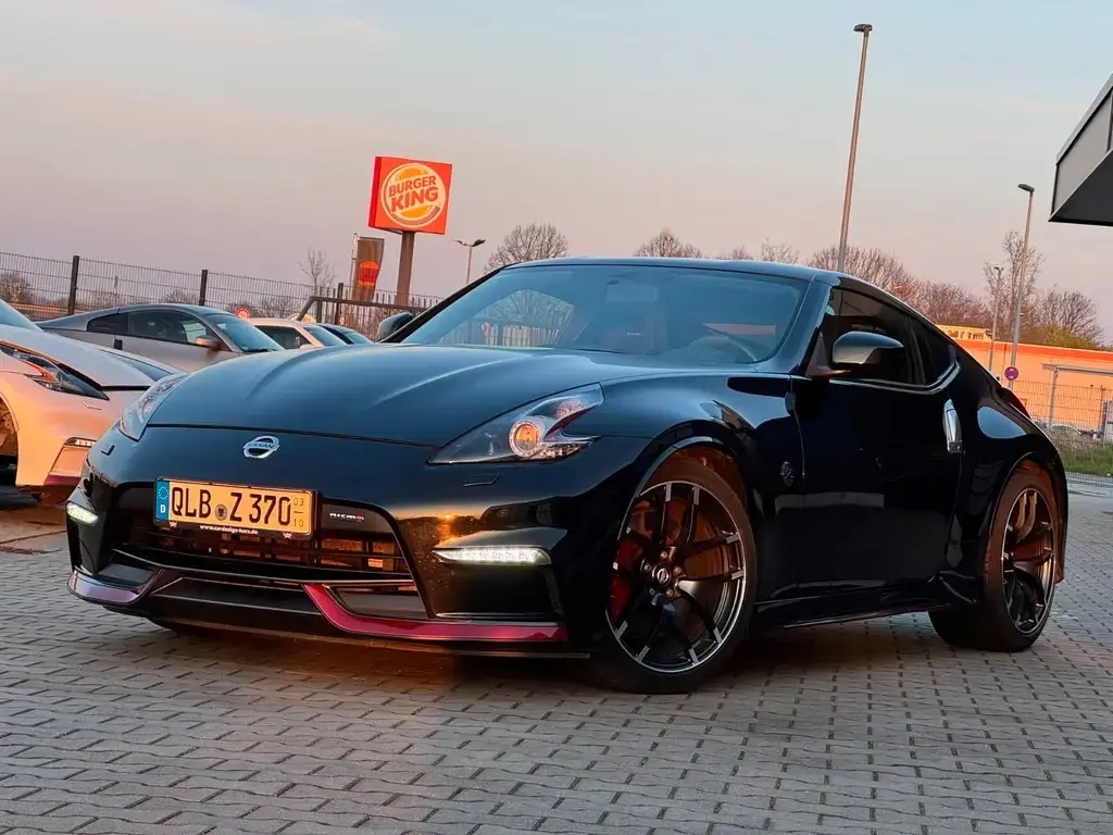 Main__Slider__Photo:Nissan 370Z Nismo V2 09/2016-1