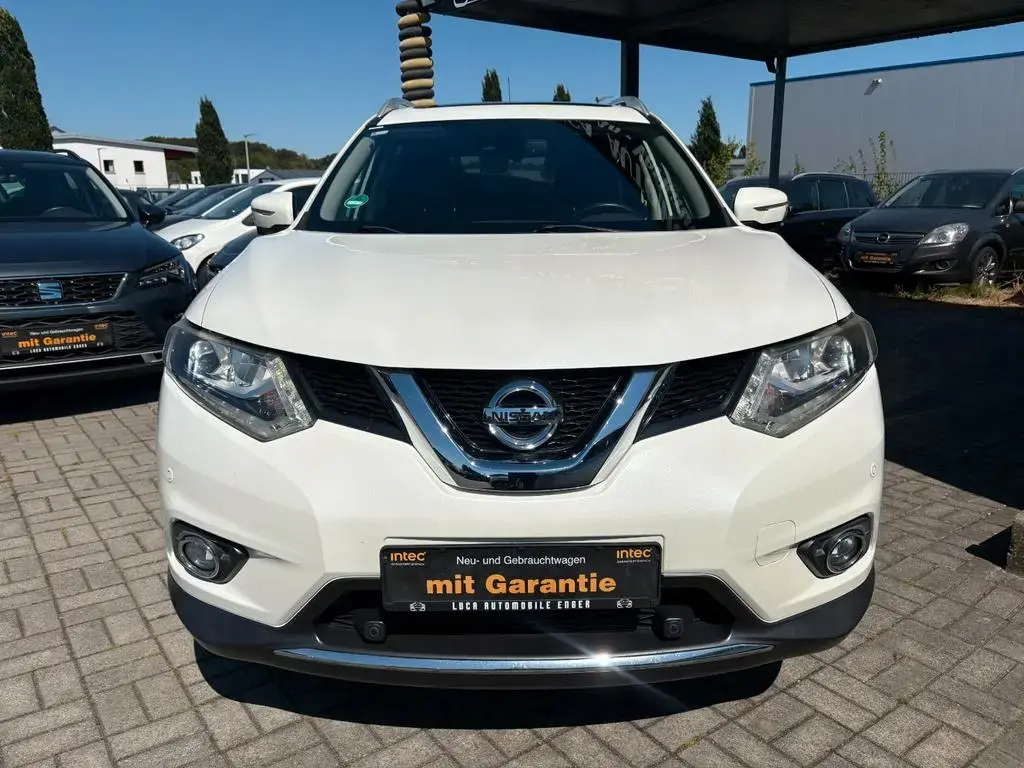 Main__Slider__Photo:Nissan X-Trail Tekna 06/2015-1