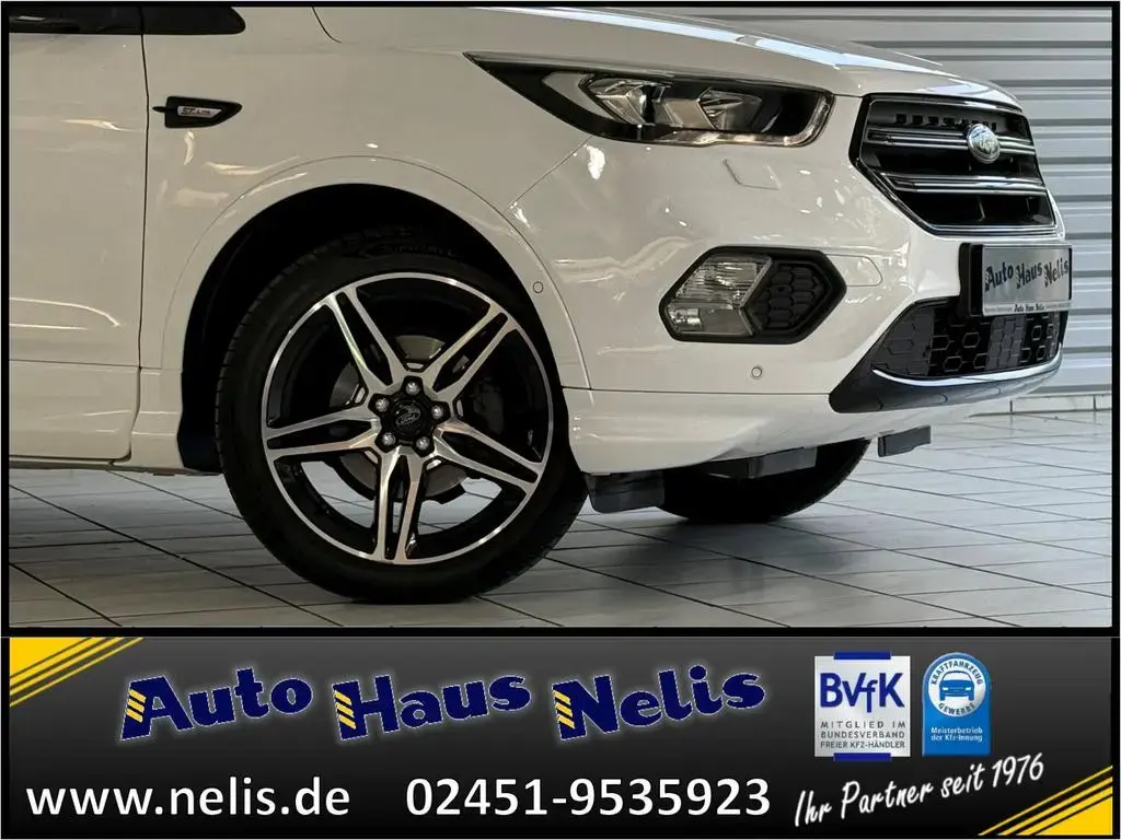 Main__Slider__Photo:Ford Kuga 1,5 EcoBoost ST-Line NaviTouch Keyless Appl 04/2018-1