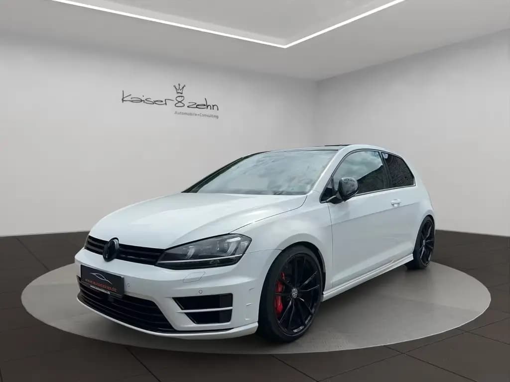 Main__Slider__Photo:Volkswagen Golf VII R 4Motion BlueMotion Tech DSG *389PS* 09/2014-0