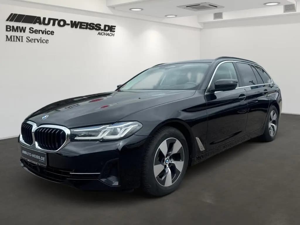 Main__Slider__Photo:BMW 5 Series 520 dA LEDER+LASER+ACC+HUD+SPORTSITZ+SHZ+DAB+HIF 07/2023-0