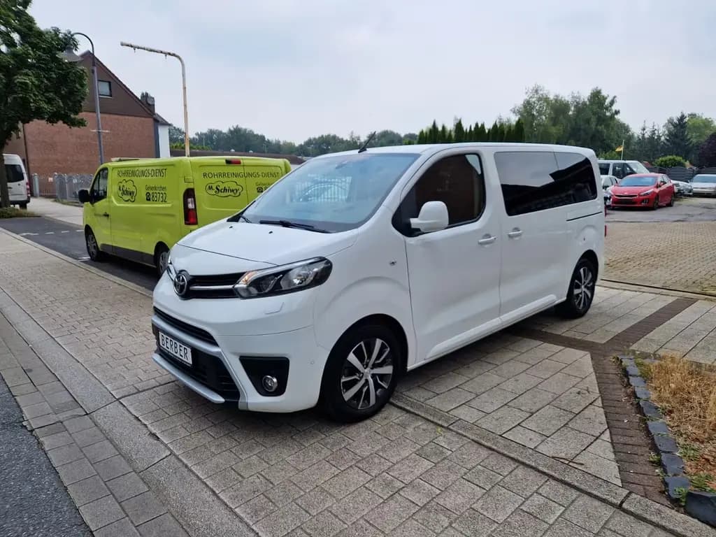 Main__Slider__Photo:Toyota Proace (Verso) Proace Verso L1 Shuttle Comfort*1.HD*8-SITZER* 07/2019-0