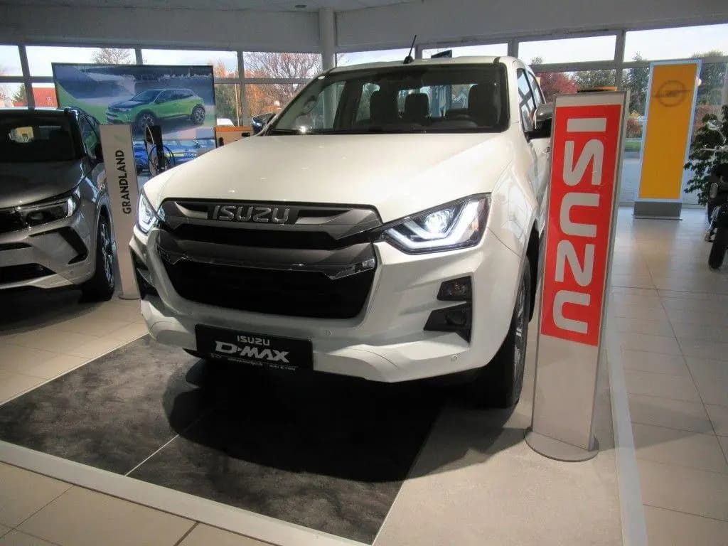 Main__Slider__Photo:Isuzu D-Max Double Cab 4WD LSE (BTF) 12/2024-0