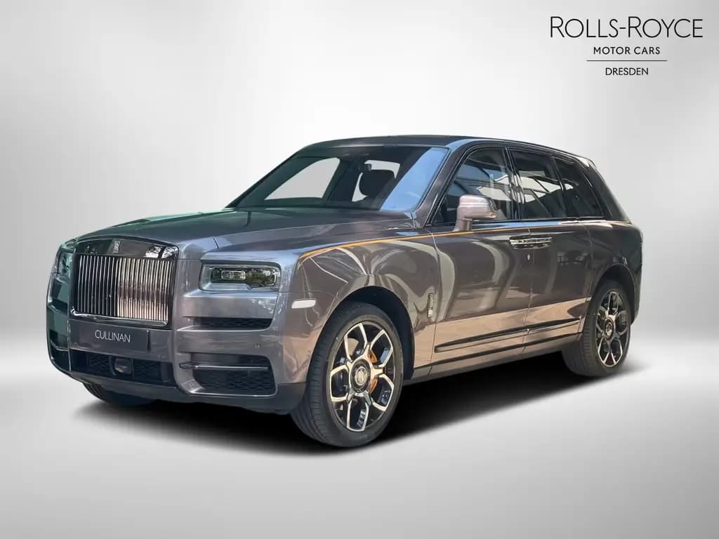 Main__Slider__Photo:Rolls-Royce Cullinan Black Badge / Shooting Star null-0