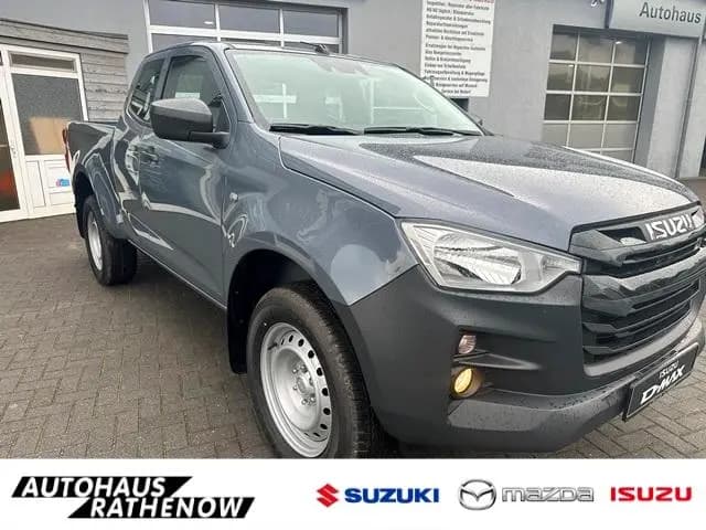 Main__Slider__Photo:Isuzu D-Max Space Cab Automatik L 5 Jahre Garantie Spu 10/2023-0