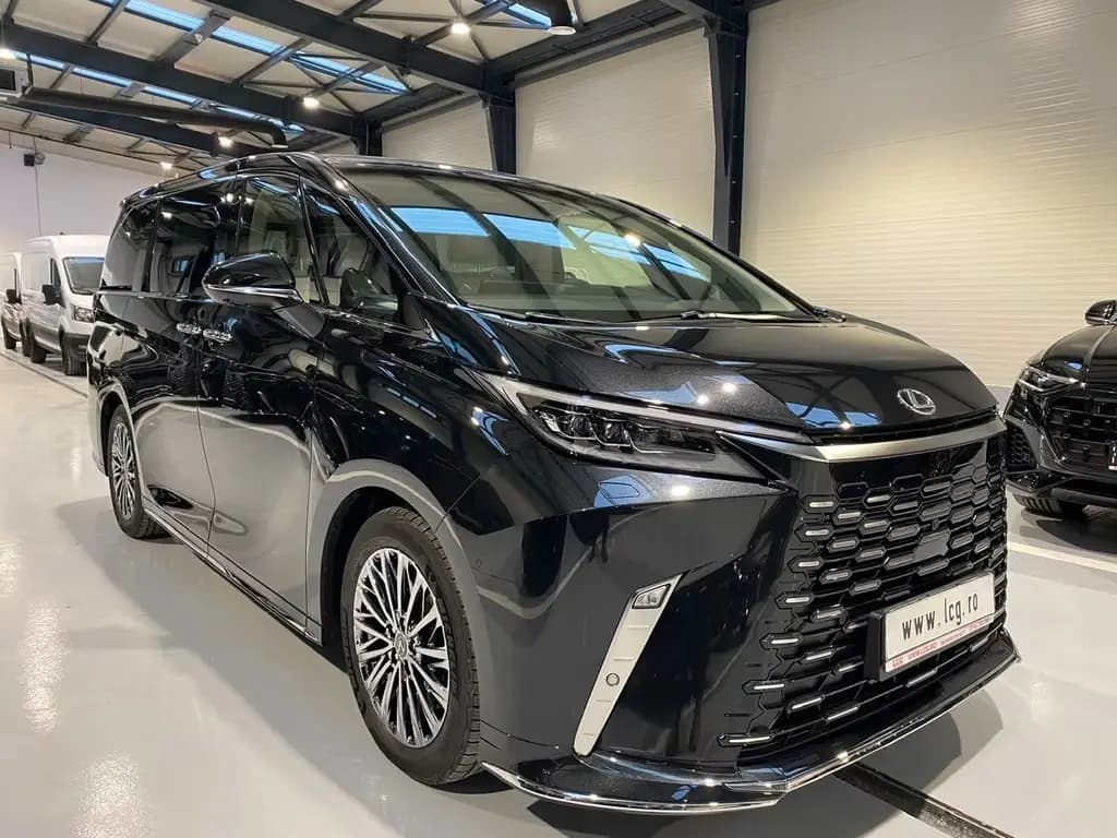 Main__Slider__Photo:Lexus LM 350h Executive 99.000 eur Netto null-0