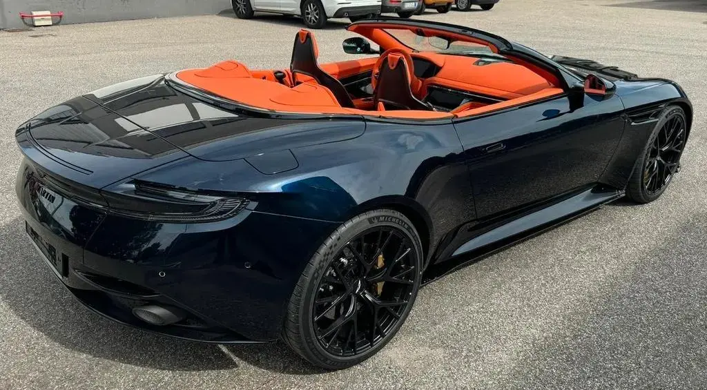 Main__Slider__Photo:Aston Martin V8 Volante 09/2024-1