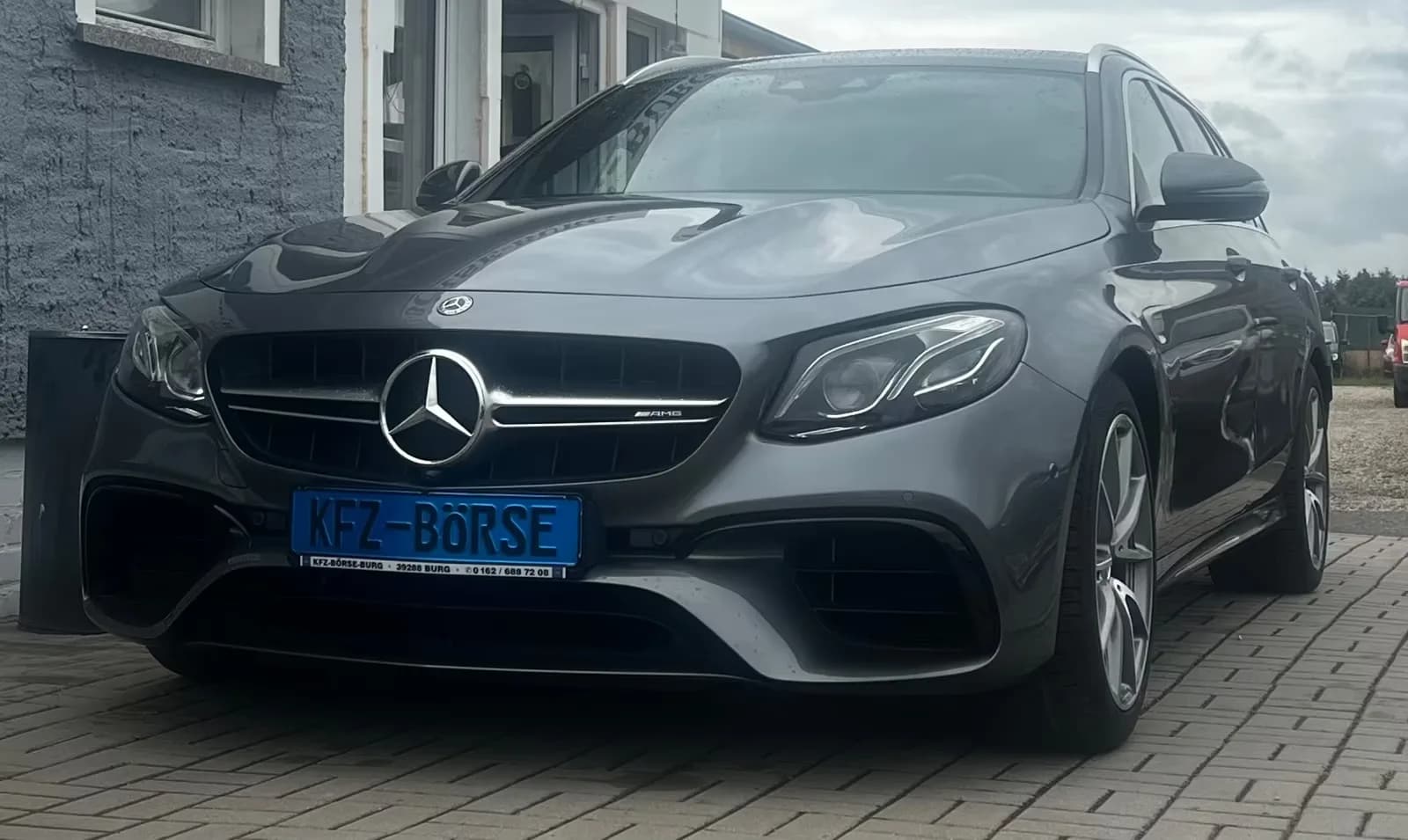 Main__Slider__Photo:Mercedes-Benz E-Class 63 AMG 08/2019-0