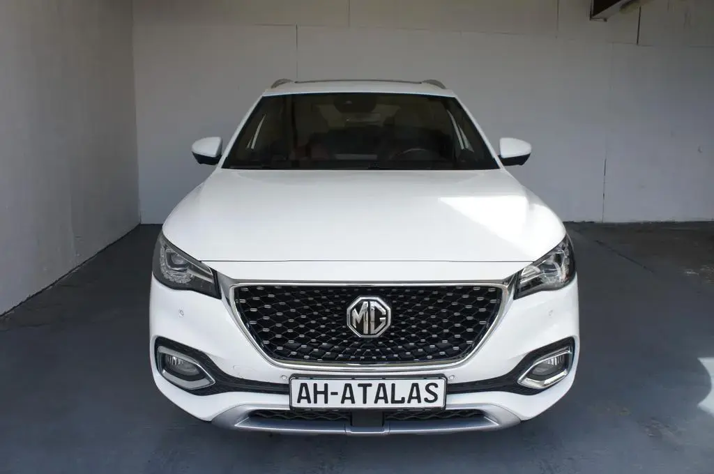 Main__Slider__Photo:MG EHS Luxury PHEV"NAVI-PANORD.XEN.VOLL 1.HD 12/2021-1