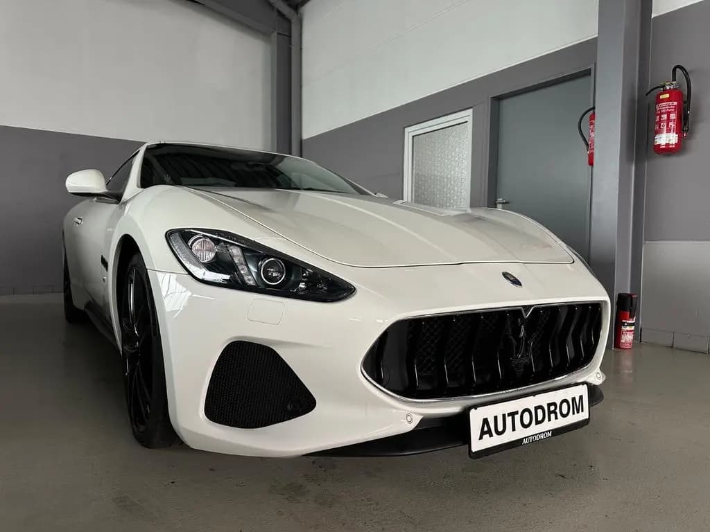 Main__Slider__Photo:Maserati Granturismo Sport/Deutsches-Fahrzeug/Unfallfrei 04/2019-0