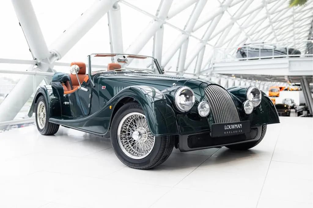 Main__Slider__Photo:Morgan Plus 4 Plus Four 2.0 automatik | Handling Pack | voll-a 02/2026-0