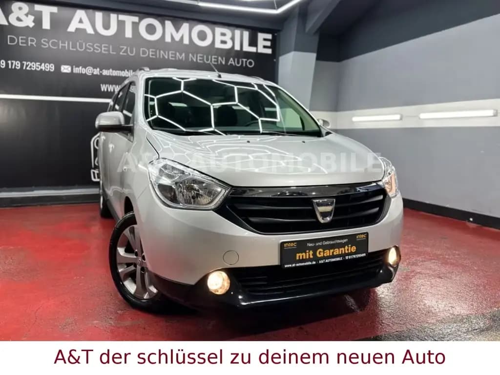 Main__Slider__Photo:Dacia Lodgy Celebration.1HAND.NAVI.KLIMA.SETZH.PDC 12/2015-0