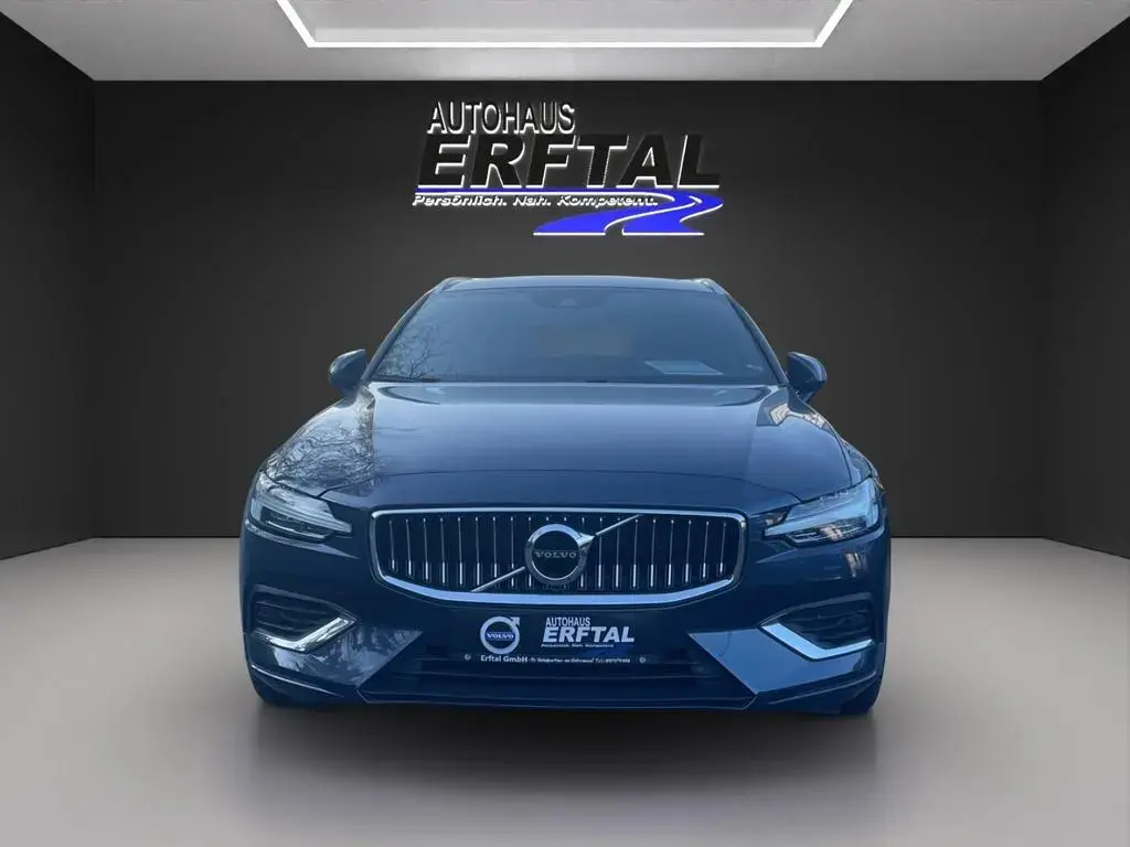 Main__Slider__Photo:Volvo V60 D4 Geartronic Inscription HUD AHK-klappbar P 04/2019-1