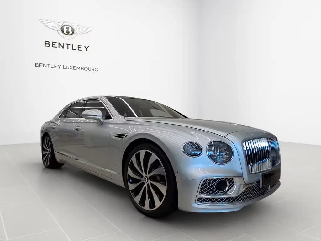 Main__Slider__Photo:Bentley Flying Spur Azure V8 null-0