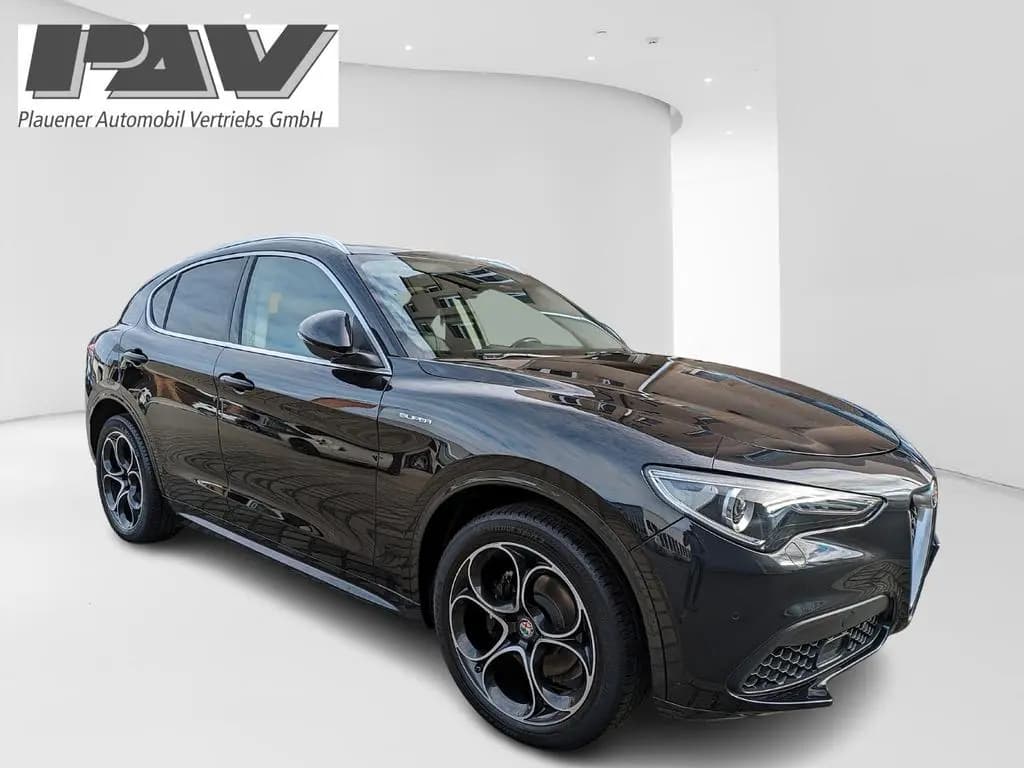 Main__Slider__Photo:Alfa Romeo Stelvio MY20 LUSSO Ti 2.2 Diesel 16V 210 PS 03/2021-0