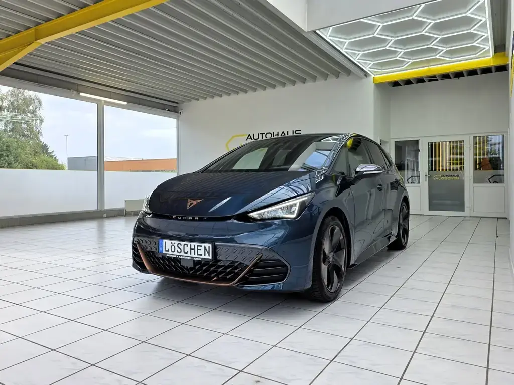 Main__Slider__Photo:Cupra Born 150 kW Winterpaket ACC Rückfahrkamera 06/2022-1