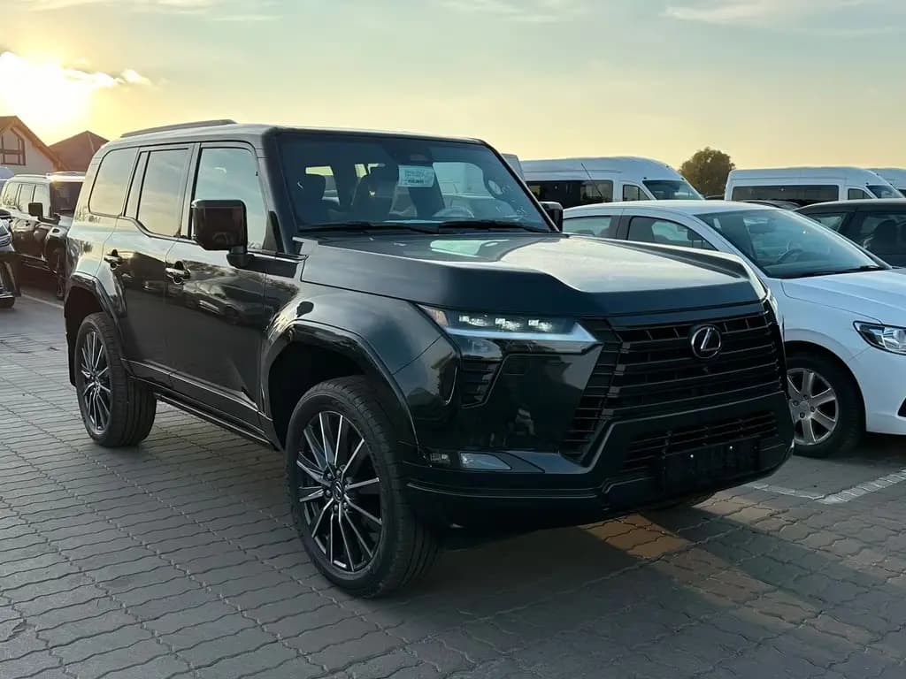 Main__Slider__Photo:Lexus GX 550 null-0