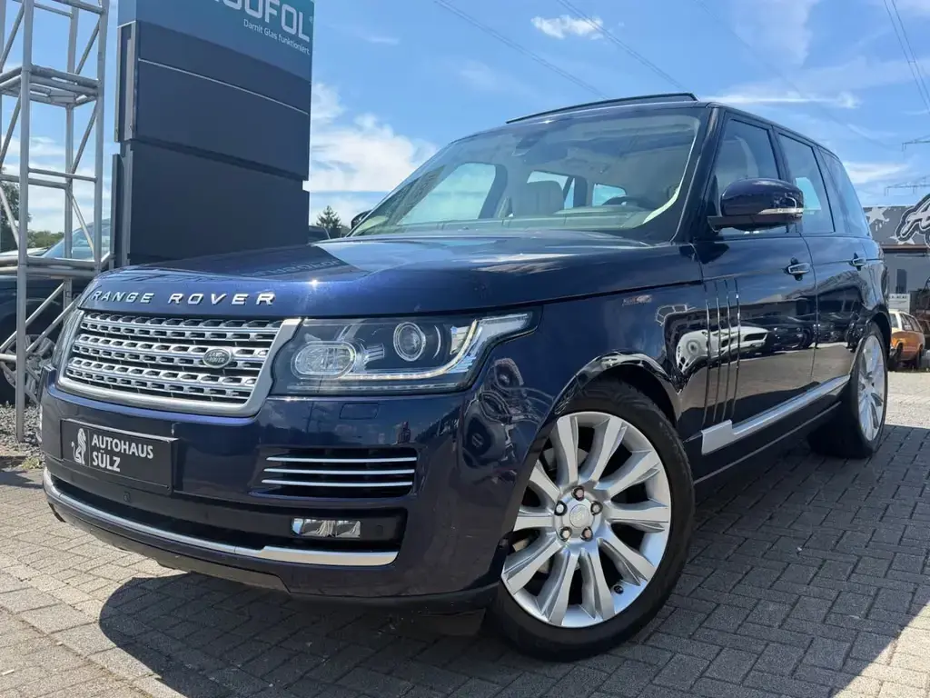 Main__Slider__Photo:Land Rover Range Rover 3.0TDV6 Autobiography/Massage/Leder 08/2015-1