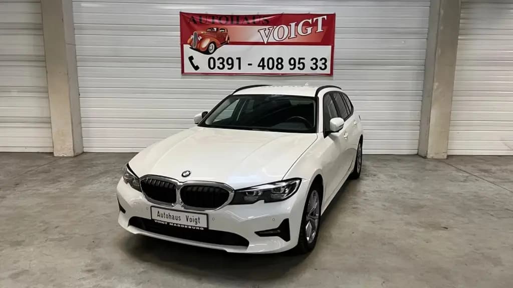 Main__Slider__Photo:BMW 320 Touring 320 d xDrive Advantage 08/2020-0