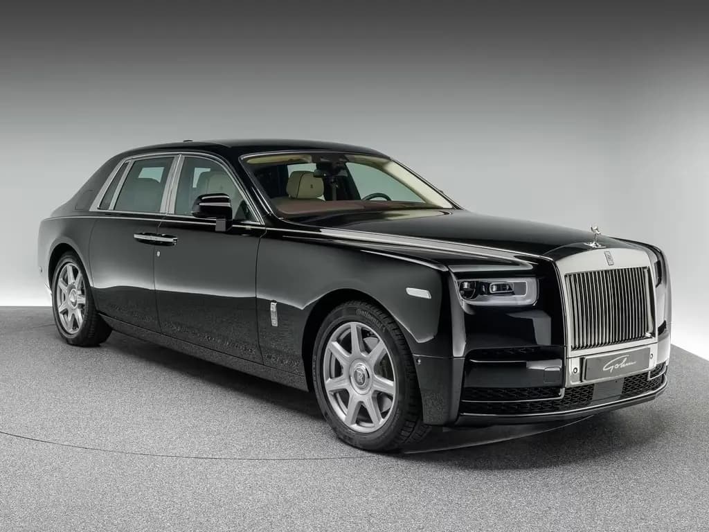Main__Slider__Photo:Rolls-Royce Phantom VIII * TWIN COACHLINE * 06/2018-0